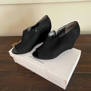 Banana Republic open-toe bootie wedges